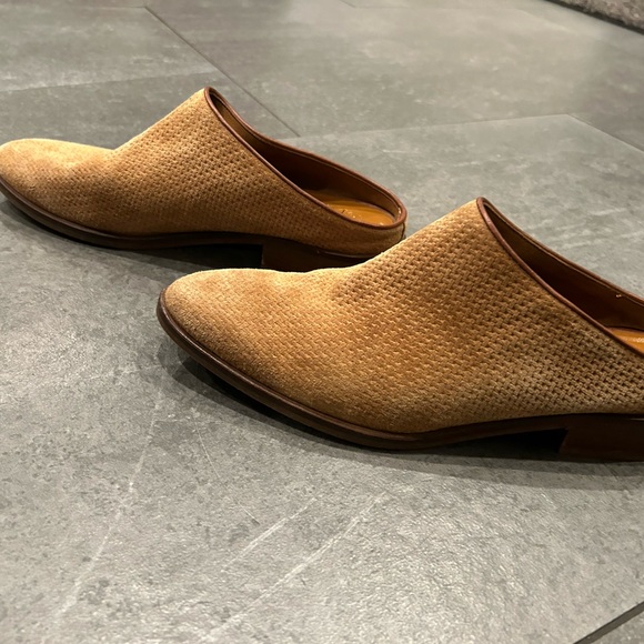 Aquatalia size 7 suede mules. Camel color. - Picture 3 of 6